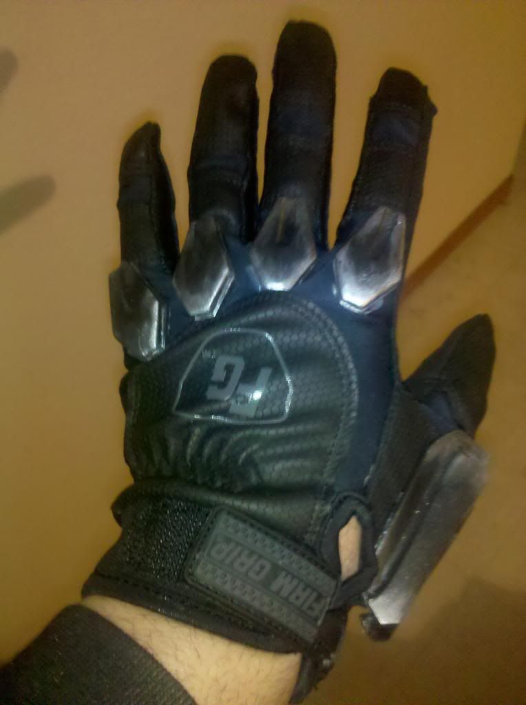 gloves1_zpsc3c939ae.jpg
