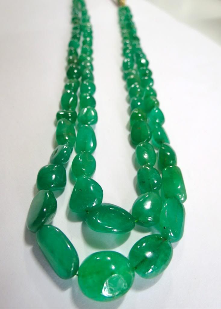 EXCLUSIVE TOP QUALITY 222CTS NATURAL COLOMBIAN EMERALD TUMBLE BEADS