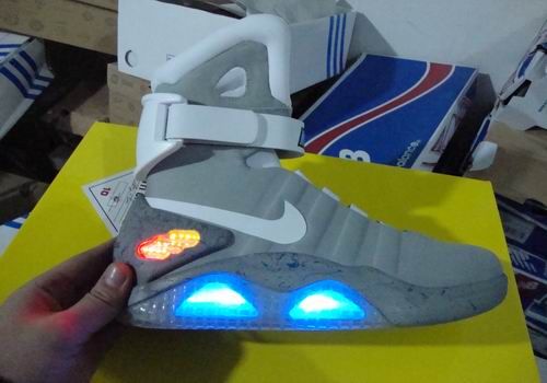 NikeAirMag_005.jpg