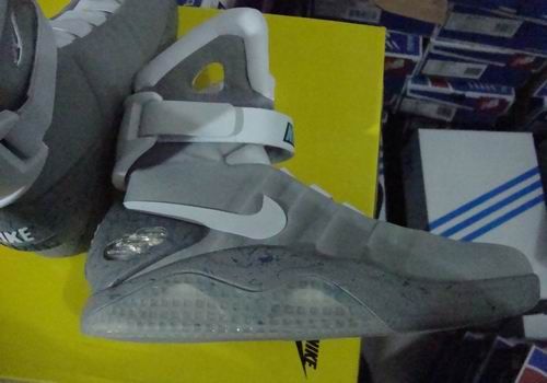 NikeAirMag_009.jpg