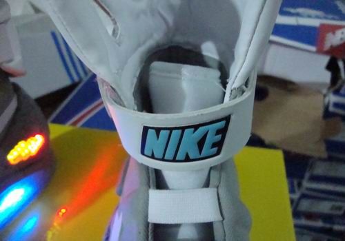 NikeAirMag_011.jpg